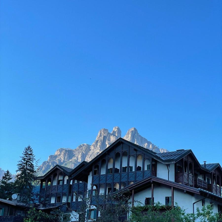 Hotel Isolabella Wellness Fiera Di Primiero Exterior foto